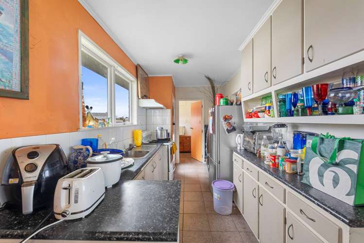8 Comet Crescent Mangere_6