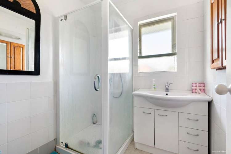 1/202 Lake Road Northcote_6