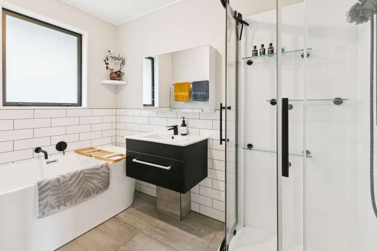 11 Mandeville Crescent Grenada Village_15