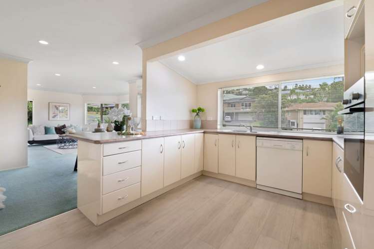 1 Grovenor Drive Orewa_9