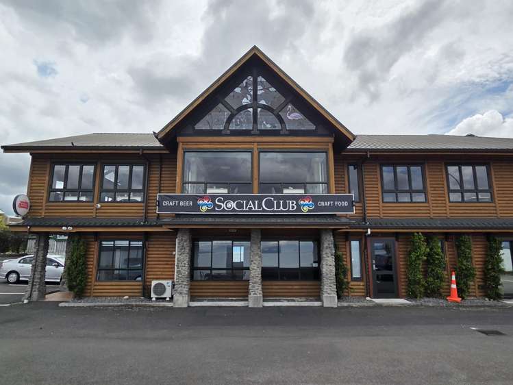 100 Lake Terrace Taupo_11