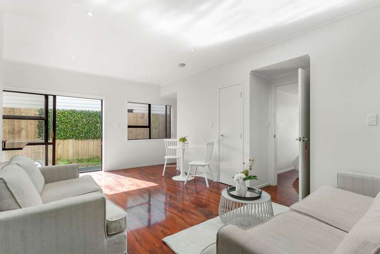 45 Bradbury Road Botany Downs_13
