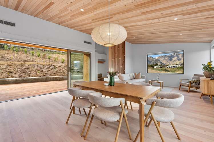 33 Tomtit Crescent Lake Hawea_2