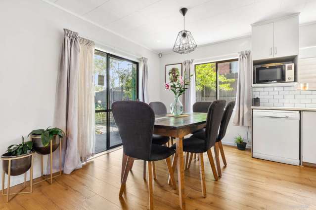 37 Glengarry Road Glen Eden_3