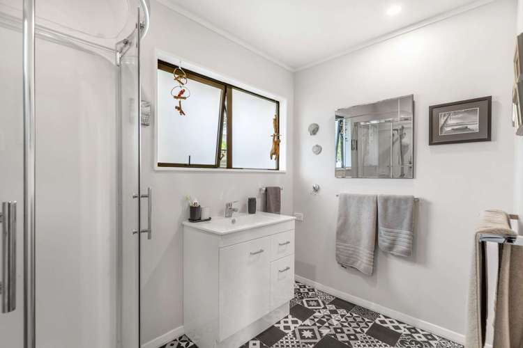 2d Woodfield Avenue Roslyn_13