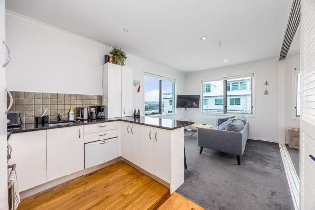 13/137 Quay Street Auckland Central_2
