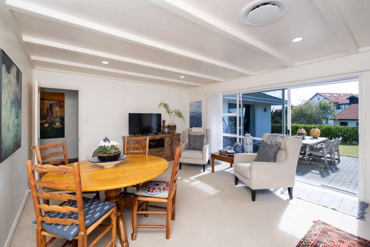 2 Woodford Heights Havelock North_4