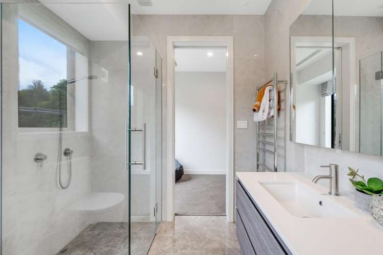 67 Riordan Lane Whitford_26