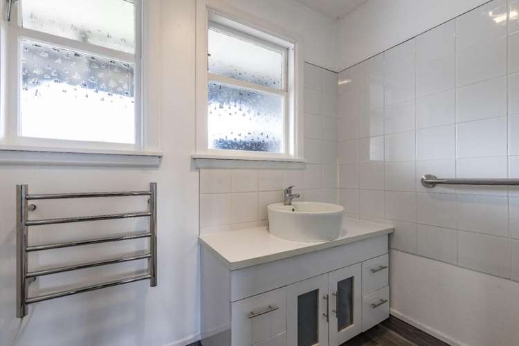 62a Edward Street 11353_6