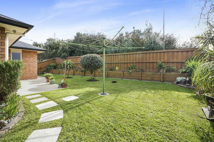 8 Ashgrove Court Hamilton East_13