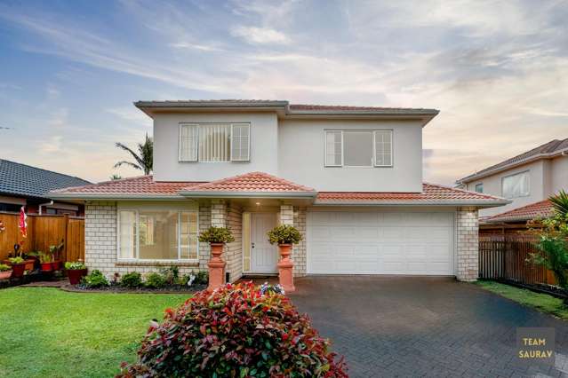 Elegant 6-Bed Family Home in East Tamaki!