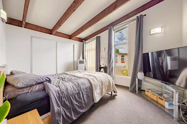 2/51A Avenue Road Greenmeadows_4