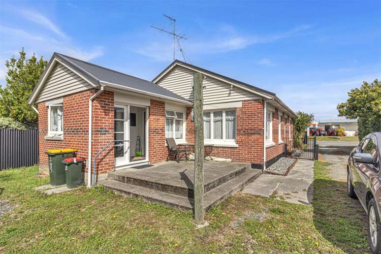 140 Alford Forest Road Allenton_1