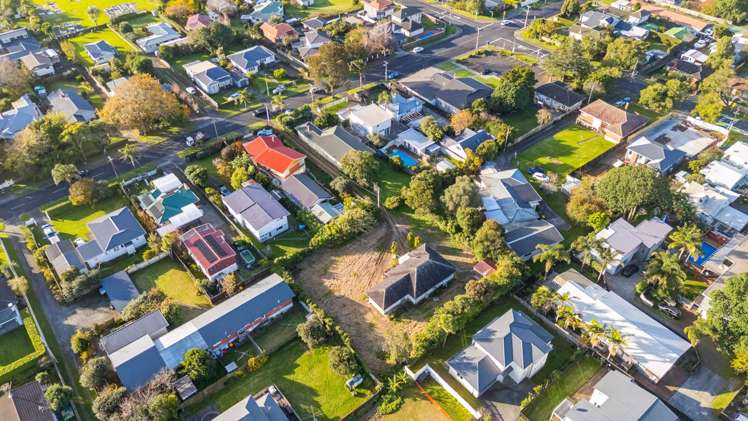 29 McIntyre Road Mangere Bridge_5