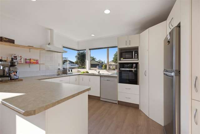 42 Denny Hulme Drive Mount Maunganui_2