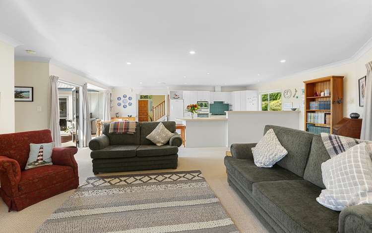 23 Samwell Drive Whitby_13
