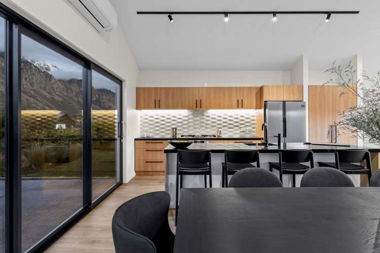 29 Glenfiddich Road Jacks Point_9