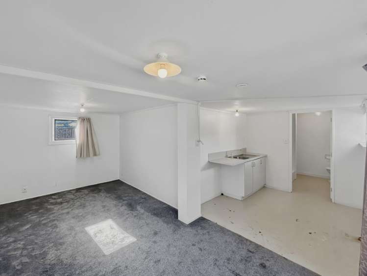 21 Edgeware Road 10930_10