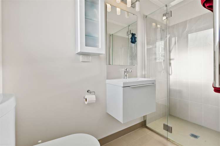 50 Milano Boulevard Karaka_19