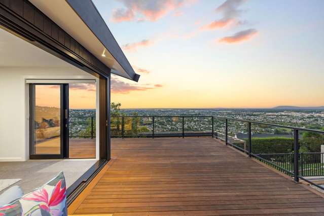 76 Huntsbury Avenue Huntsbury_1