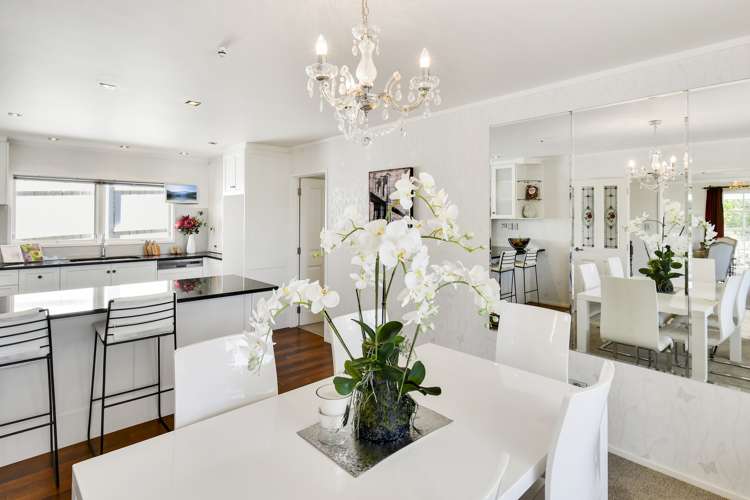 2 Rochas Place Clover Park_32