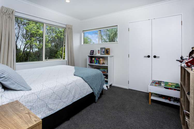 8 Caversham Drive Torbay_13