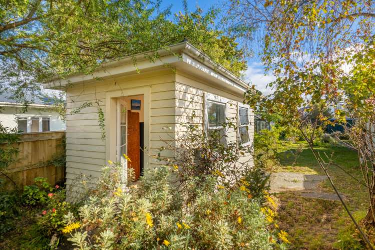 22 Willow Avenue Stoke_16