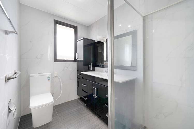 4 Ireland Place Ranui_18