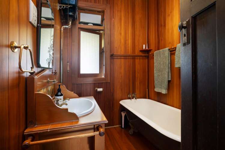 5 Ruarangi Road Mount Albert_17