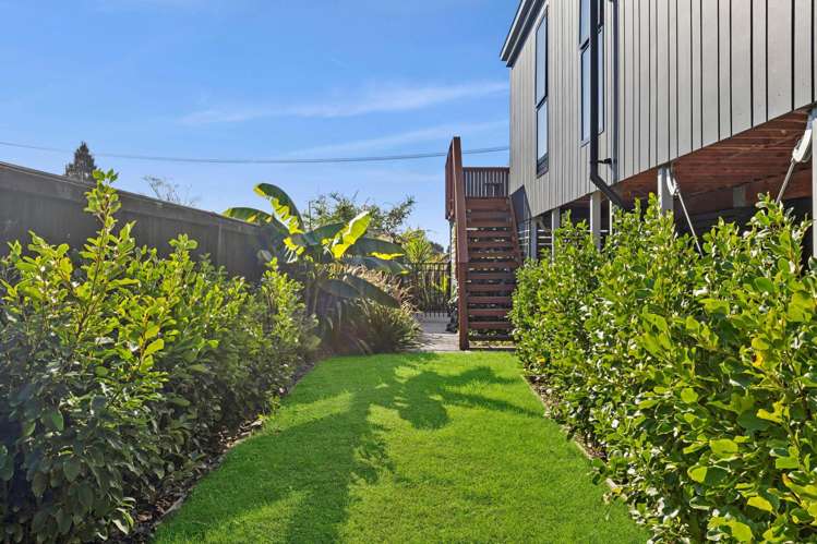 8 Courtney Street East Motueka_12