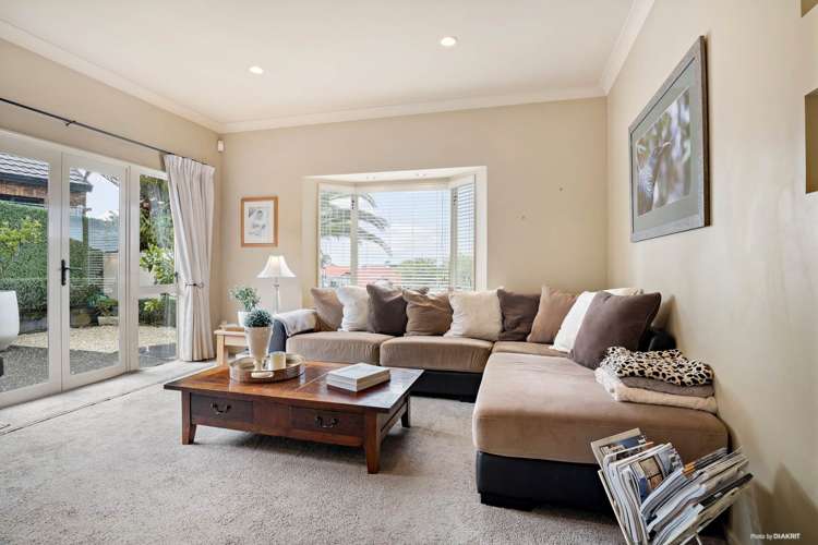 6 Chardonnay Rise Henderson_24