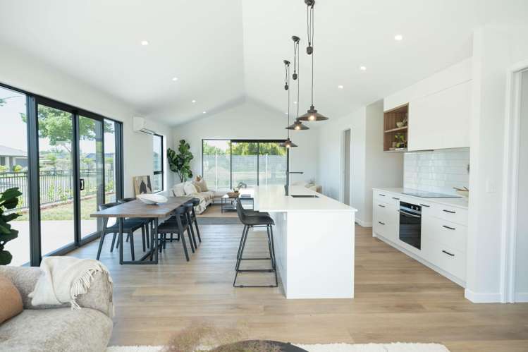 36 Matau Cres Frimley_2