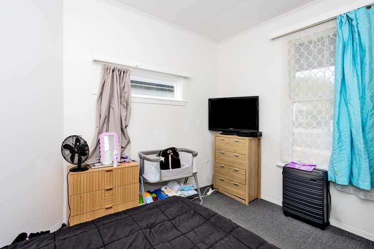 8 Centre Street Strathern_10