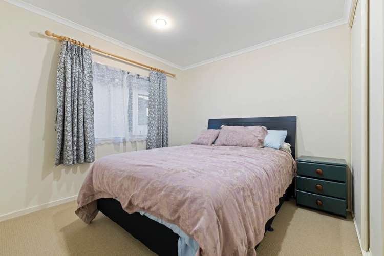 16 Janway Avenue Flat Bush_15