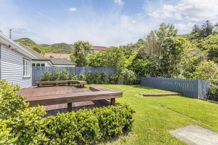 38 Allington Road Karori_17