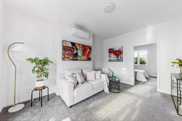 1/5 Lister Street Pt Chevalier_13