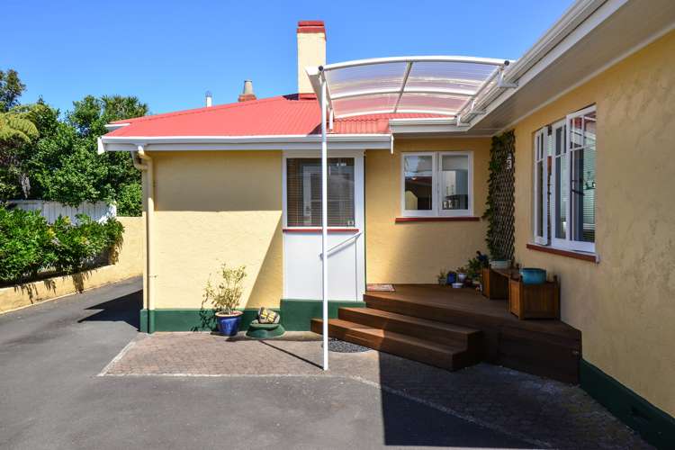 2 Saint Olpherts Avenue Hamilton East_17