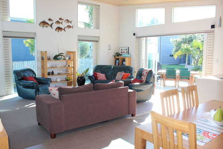 156 Sands Crescent Matarangi_4