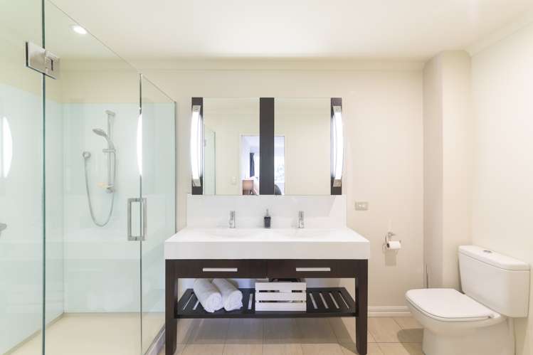 9 Springbrook Lane Northwood_10