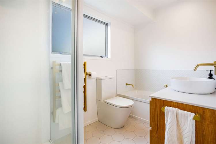 2/9 Cedar Heights Avenue Massey_9