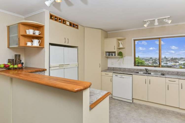 12 Martin Crescent Northcote_10