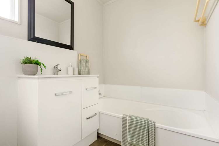 7 Amethyst Place Pukehangi_14