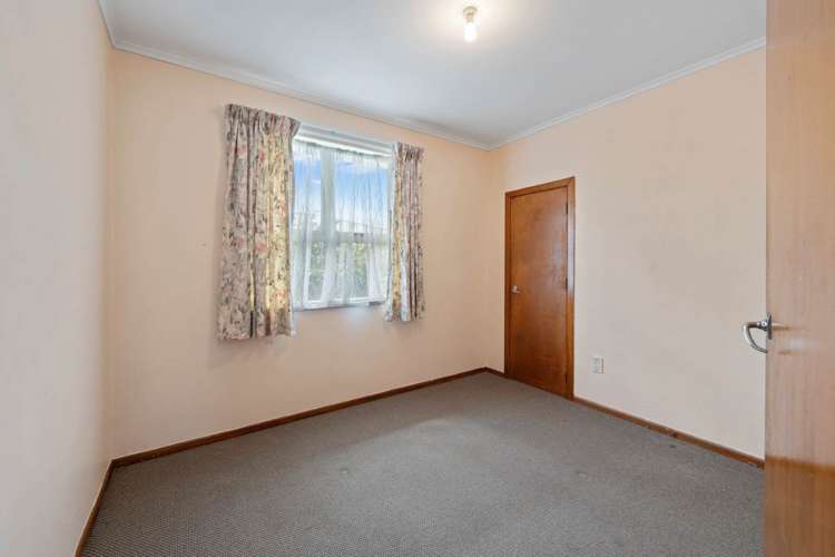 28 Ozich Avenue Te Atatu South_9