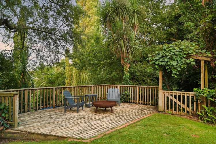 24 Tudor Crescent Chedworth_3