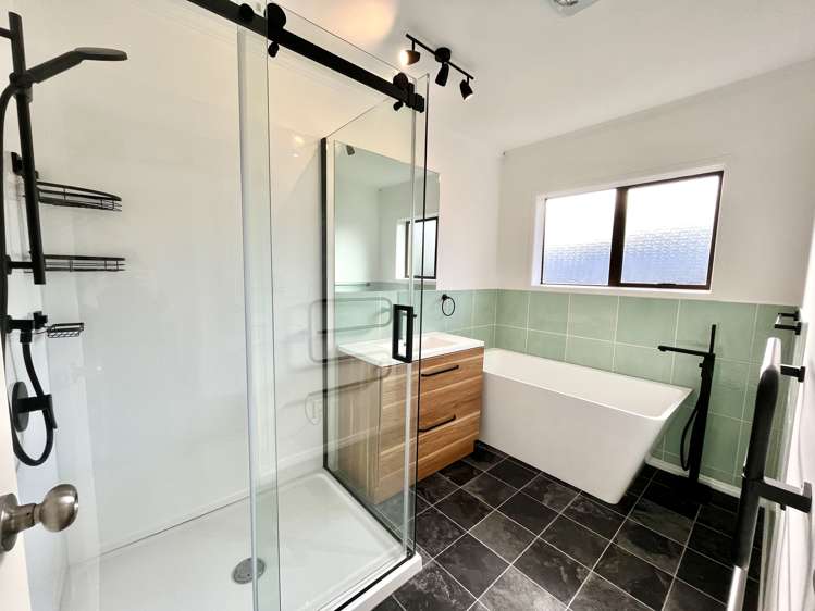 1 Forest Glen Orewa_13