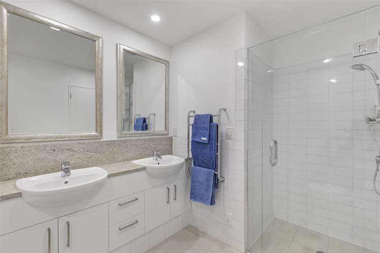 2/2a Frieston Road Milford_11