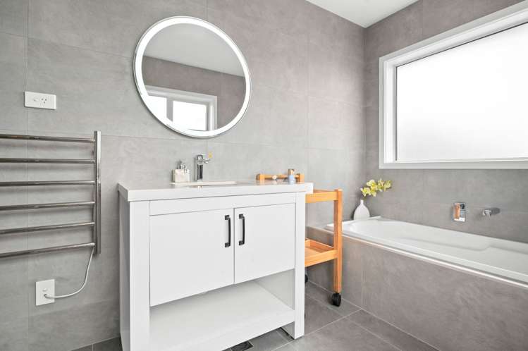 1/7 Tudor Crescent Chedworth_19