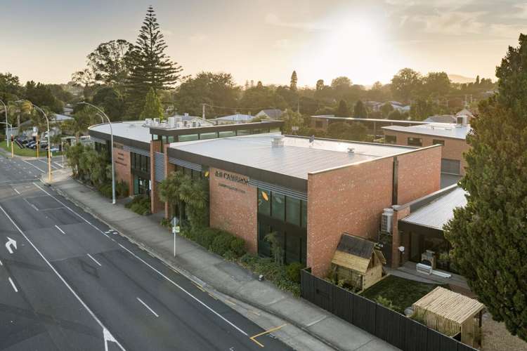 Unit 5, 850 Cameron Road Tauranga_0