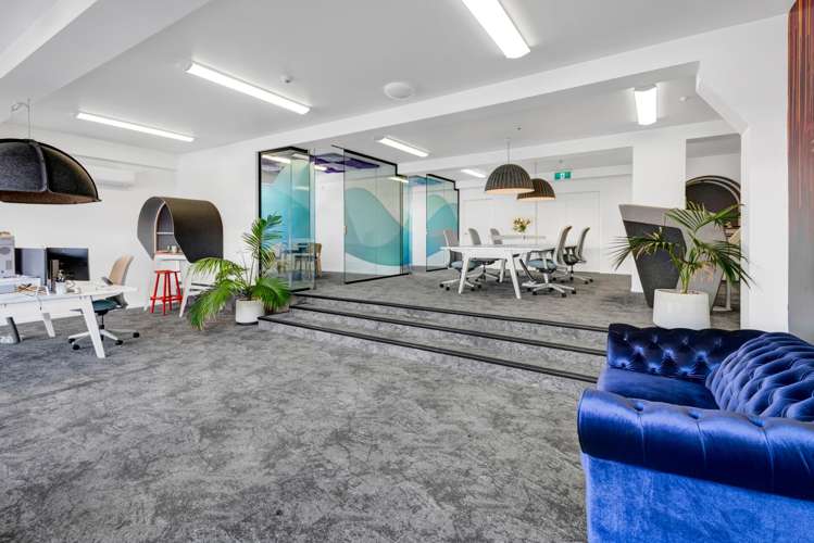 195 Devon Street East_0