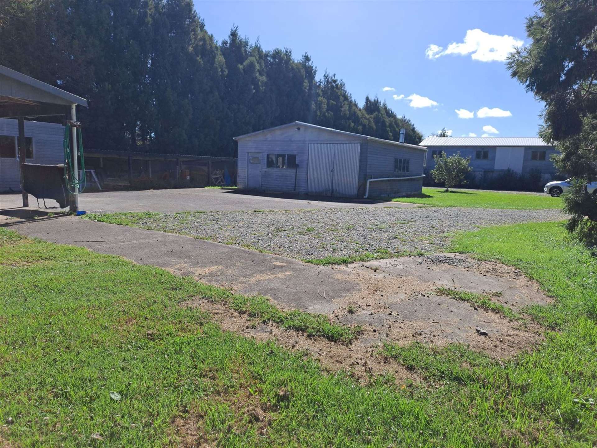 176 Boord Crescent Kumeu_0